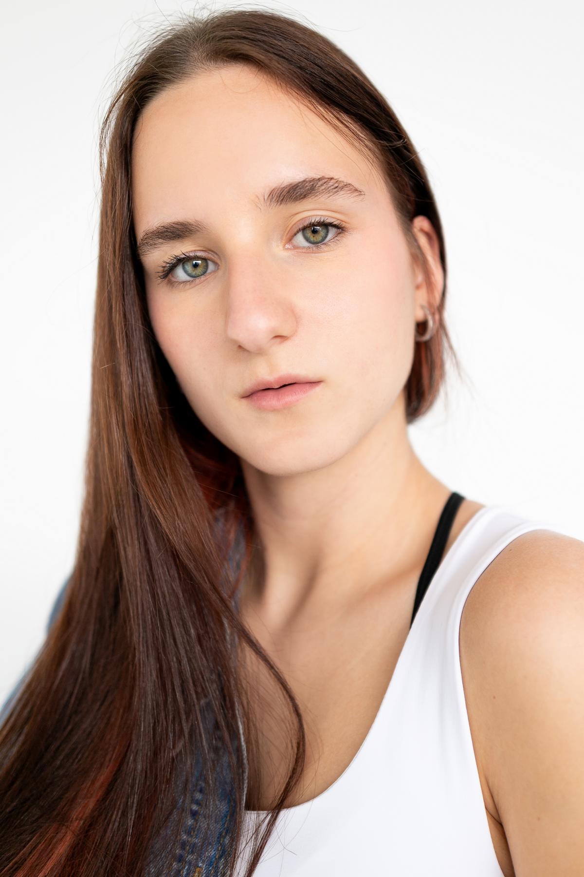 Lucia V.