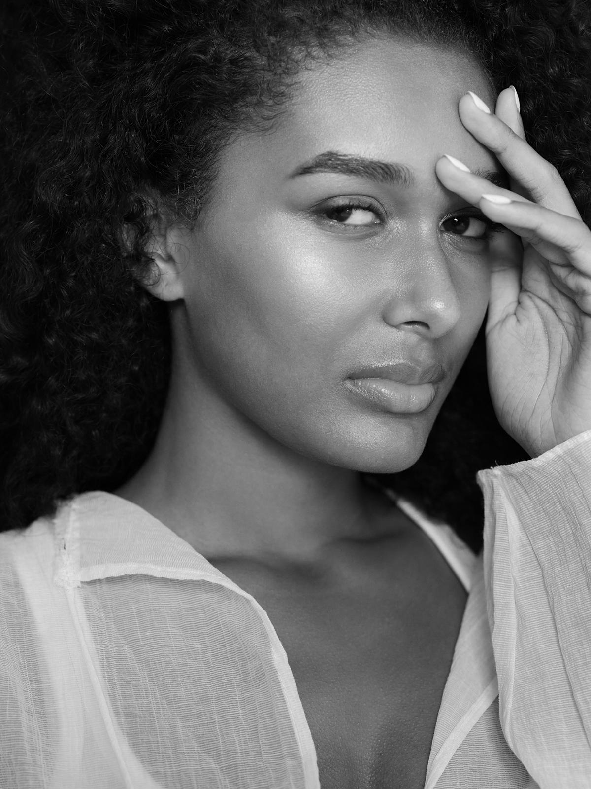 Zoja J.